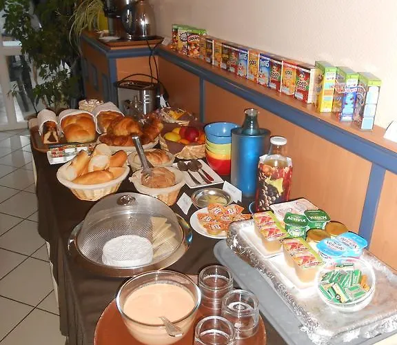 Hotel Le Logis Des Chouans